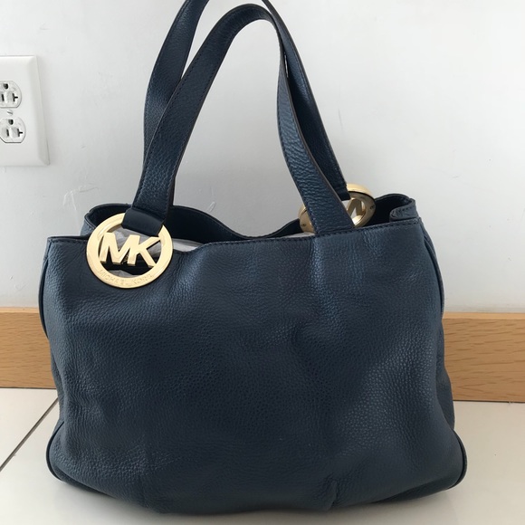 Michael Kors navy Fulton satchel - Picture 1 of 4
